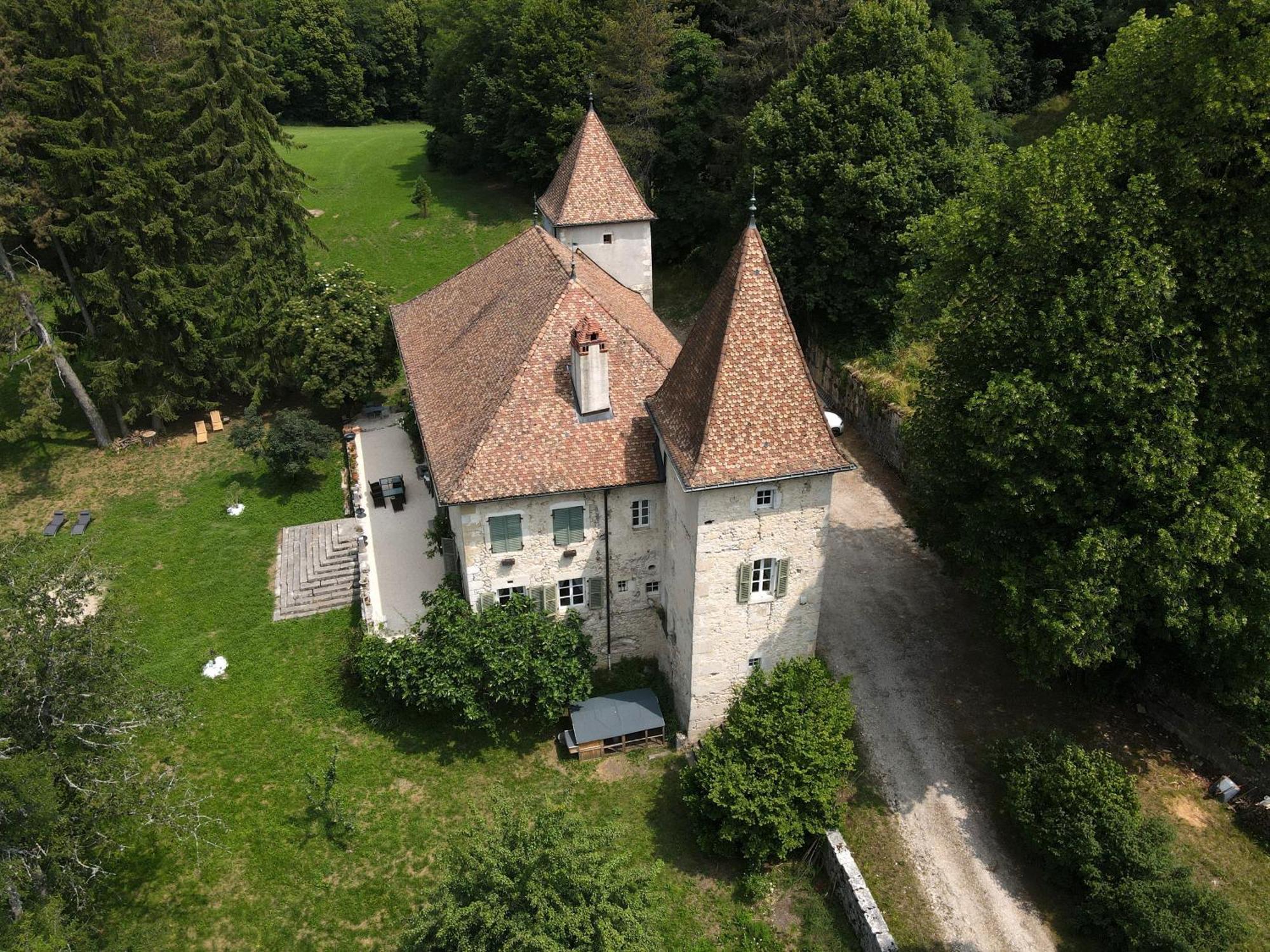 Domaine Du Tres-haut - Chateau De Montanges